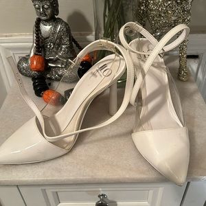 ❗️Authentic❗️JLO Sexy White Heels